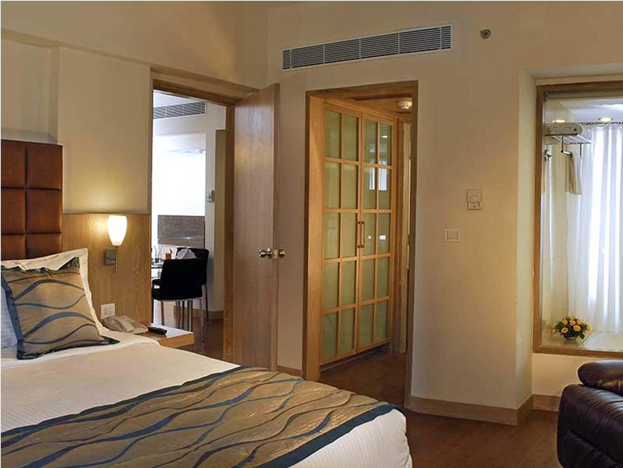 Trinity Hotel Bengaluru Exterior photo