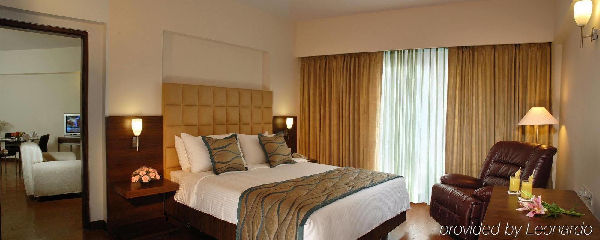 Trinity Hotel Bengaluru Exterior photo