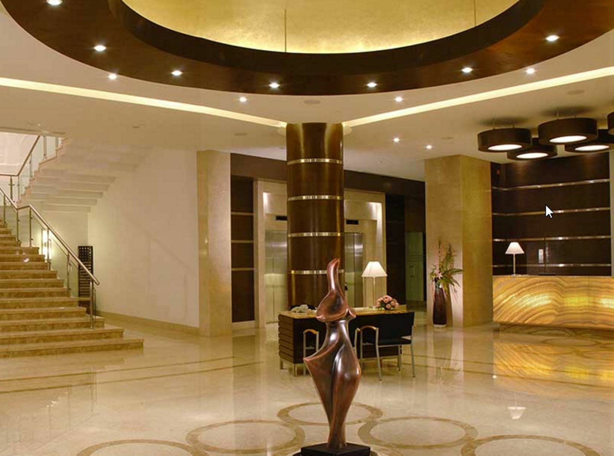 Trinity Hotel Bengaluru Exterior photo